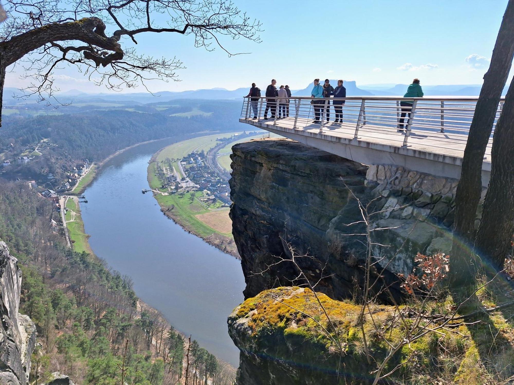 Pod Chlumem - Utulny Byt V Blizkosti Centra Decin Esterno foto